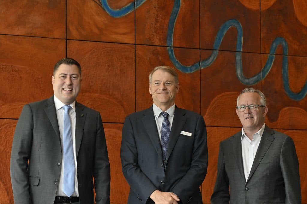 David Smith MP, Leon Hribar, and Henry Pike MP at Parliament House